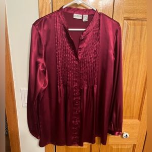 Magenta satin pleat front blouse from Chicos.SZ2 (12-14) Band collar lon…